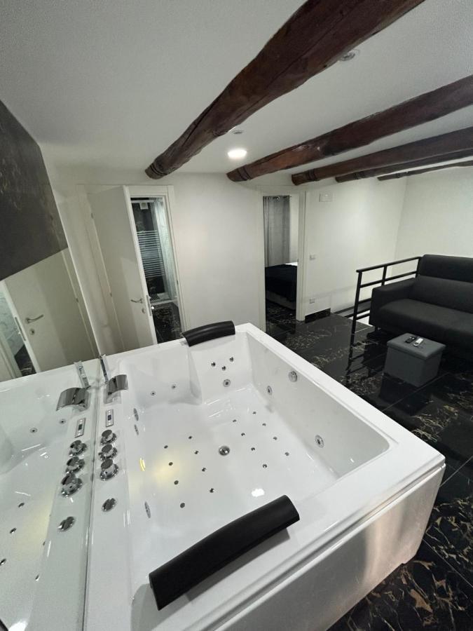 Giovanni Luxury Suites * Napels