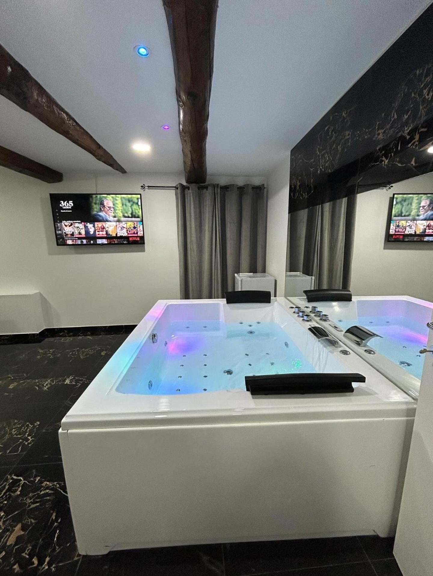 Giovanni Luxury Suites Naples